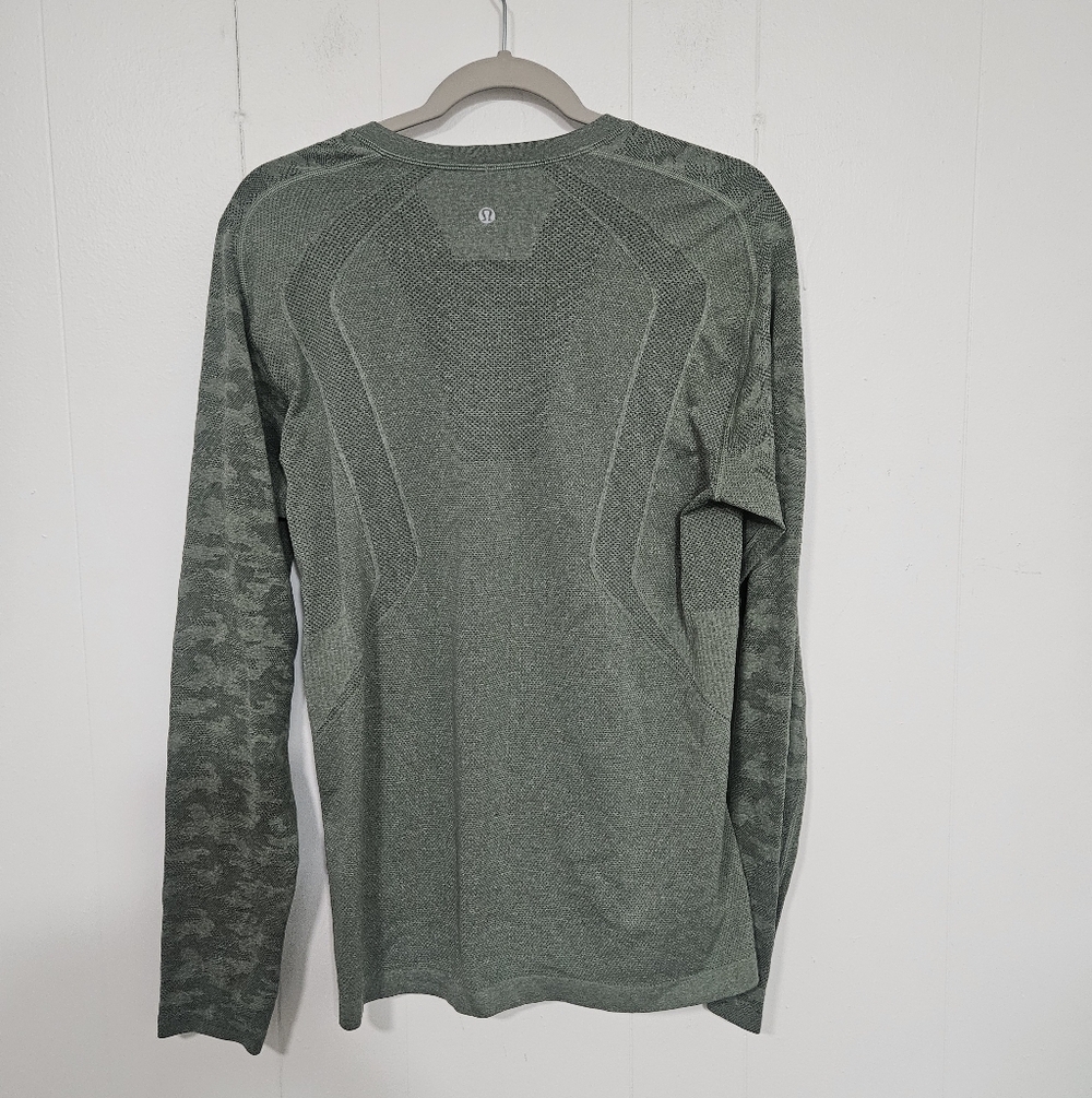 Lululemon Men Swiftly Long Sleeve Camo - Picture 3 of 4
